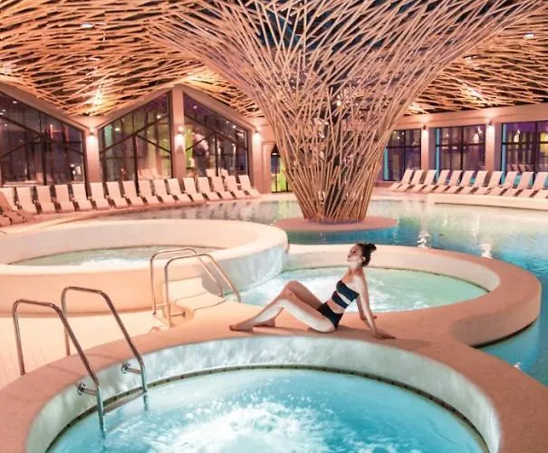 House 92 Auqaluna بوتْشيترتيك